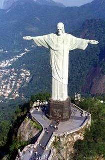 Christ-redeemer-statue-in-rio-de-janeiro-brazil1